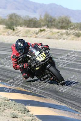 media/Dec-04-2025-Racers Edge (Thu) [[5ebc9f124d]]/3-B Group/3-Session 2 (Turn 7 Inside)/